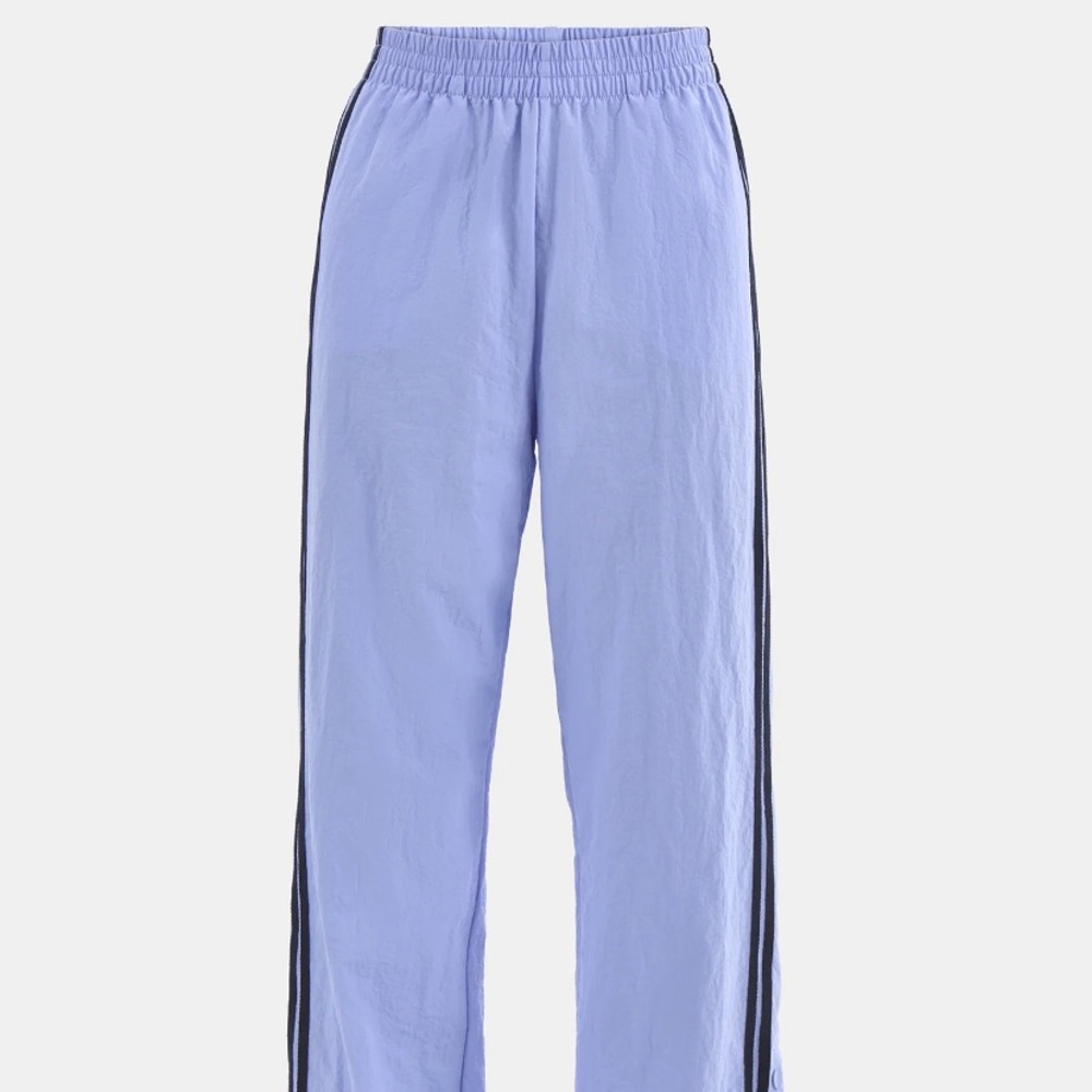 No Boundaries Women’s Blue Track Pant